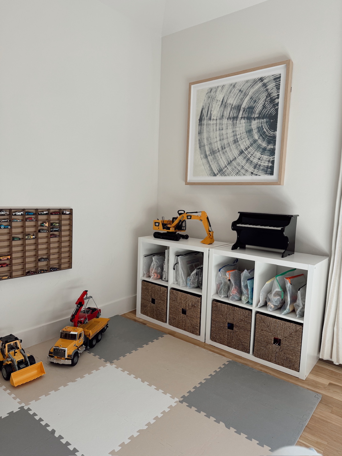 brighton butler kid's playroom reveal - play corner with cubby