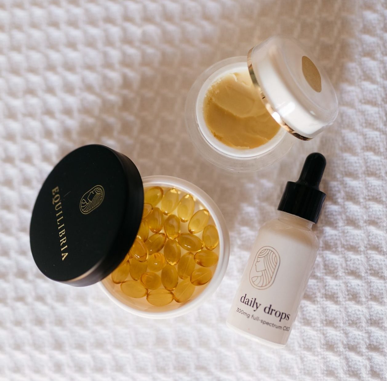 equilibria balance set, relief cream, capsule gels, dropper, CBD