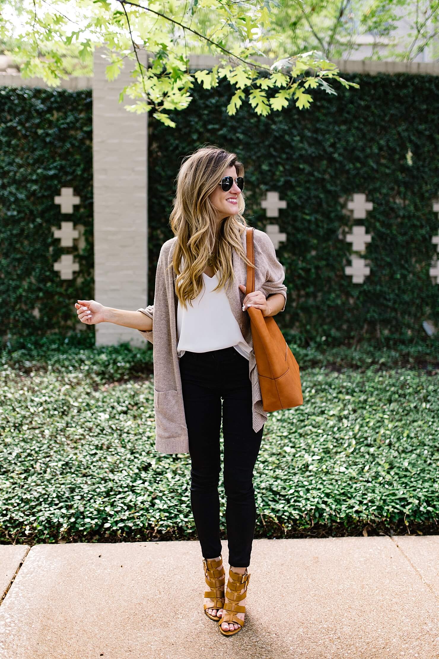 dressededit wearing black and brown combination for transitional fall outfit